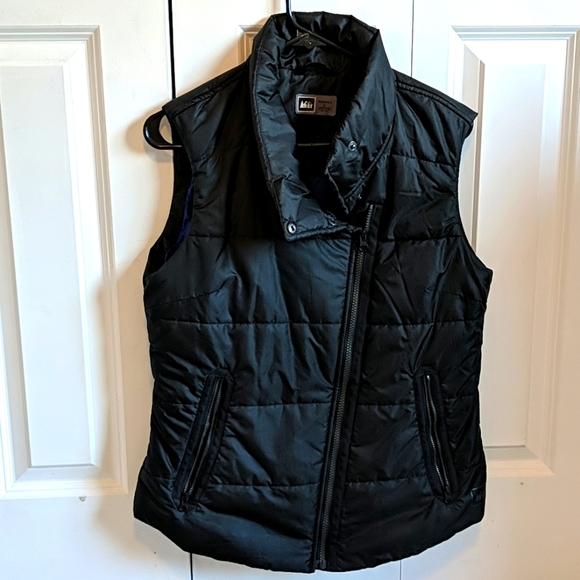 REI Jackets & Blazers - REI puffer vest